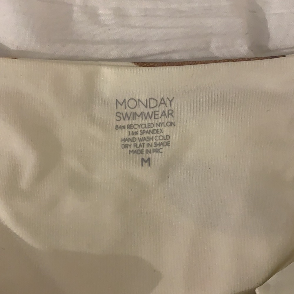 NWT Monday Swimwear Maui Top And Bottom - Picture 6 of 7